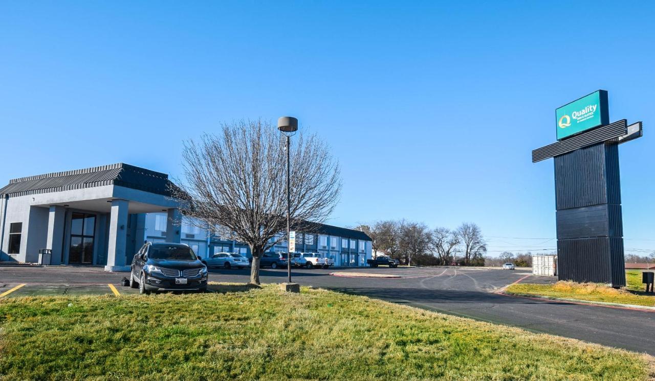 Quality Inn & Suites Sulphur Springs Eksteriør bilde