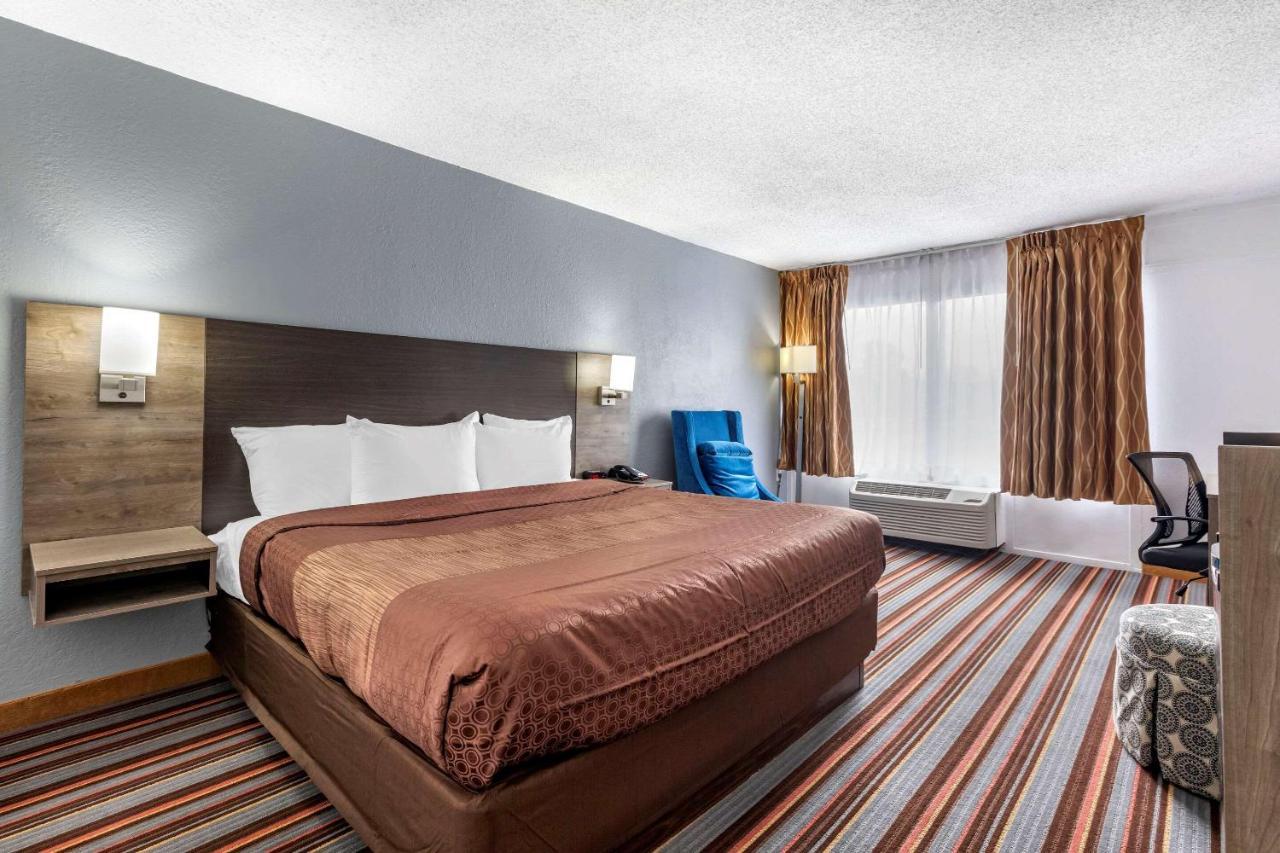 Quality Inn & Suites Sulphur Springs Eksteriør bilde