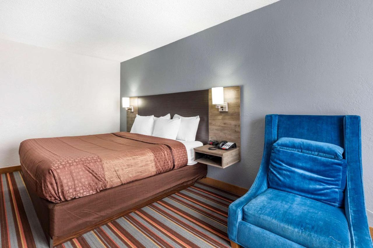 Quality Inn & Suites Sulphur Springs Eksteriør bilde