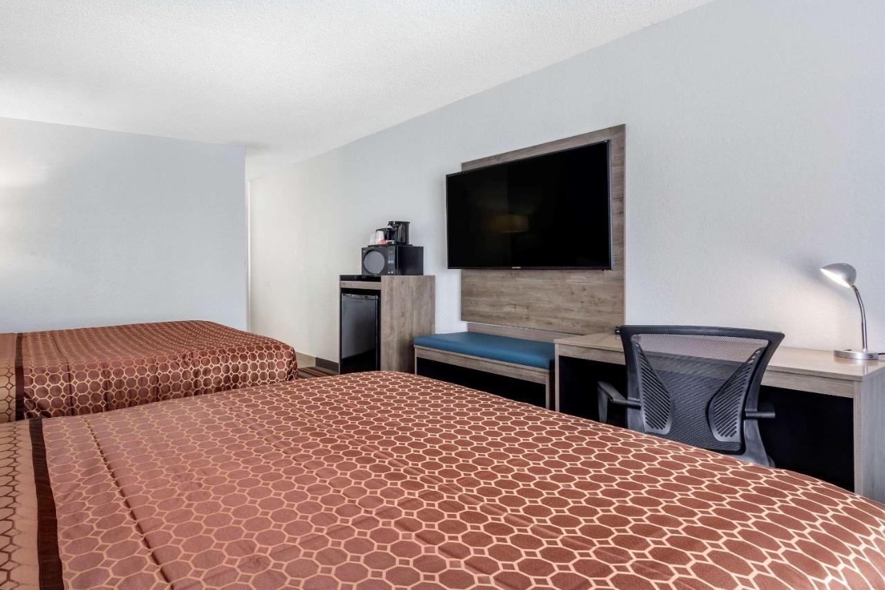 Quality Inn & Suites Sulphur Springs Eksteriør bilde